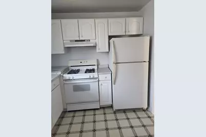 7710 W 66th Street, Bedford Park, IL 60501 - Photo 8