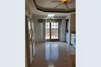 7710 W 66th Street, Bedford Park, IL 60501 - Photo 2