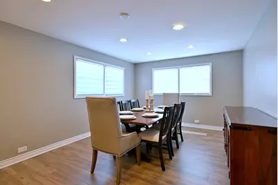 5831 W Leland Avenue, Chicago, IL 60630 - Photo 12
