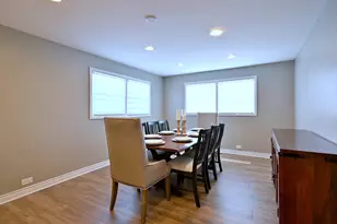 5831 W Leland Ave, Chicago, IL 60630 - Photo 12