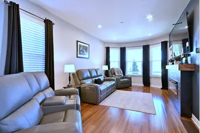 5831 W Leland Avenue, Chicago, IL 60630 - Photo 4