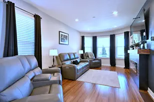 5831 W Leland Ave, Chicago, IL 60630 - Photo 4