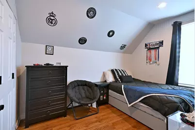 5831 W Leland Avenue, Chicago, IL 60630 - Photo 20