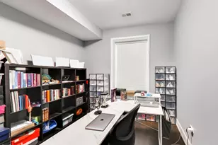 616 E 46th St, Chicago, IL 60653 - Photo 12