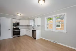 14341 Dobson Ave, Dolton, IL 60419 - Photo 6