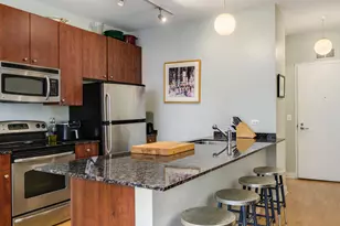 565 W Quincy St, Chicago, IL 60661 - Photo 8