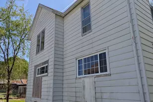 1315 S Rotzler Ave, Freeport, IL 61032 - Photo 20