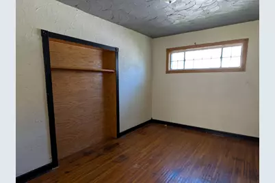 1315 S Rotzler Avenue, Freeport, IL 61032 - Photo 10