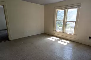 1315 S Rotzler Ave, Freeport, IL 61032 - Photo 16