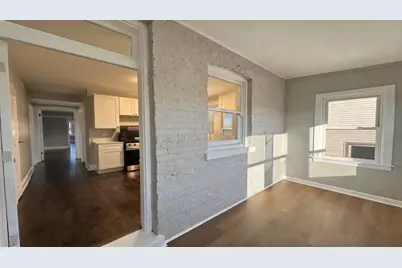 5449 W Melrose Street, Chicago, IL 60641 - Photo 12