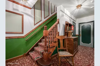 33 E Division Street, Chicago, IL 60610 - Photo 4