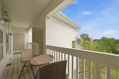 150 S Waters Edge Drive #F, Glendale Heights, IL 60139 - Photo 8