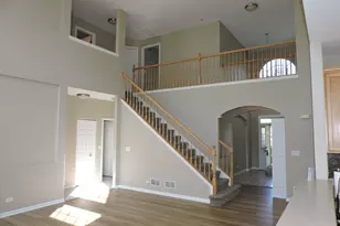 2906 Glenarye Dr, Lindenhurst, IL 60046 - Photo 16