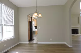 2906 Glenarye Dr, Lindenhurst, IL 60046 - Photo 12