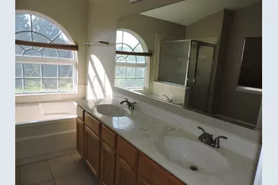 2906 Glenarye Drive, Lindenhurst, IL 60046 - Photo 32