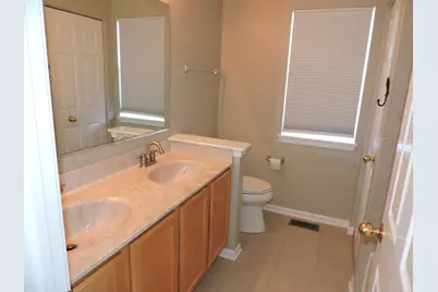 2906 Glenarye Drive, Lindenhurst, IL 60046 - Photo 44