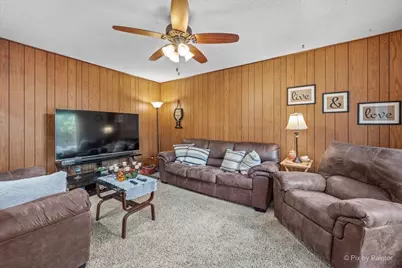 172 N Ashbury Avenue, Bolingbrook, IL 60440 - Photo 10