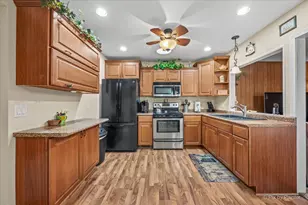 172 N Ashbury Ave, Bolingbrook, IL 60440 - Photo 8
