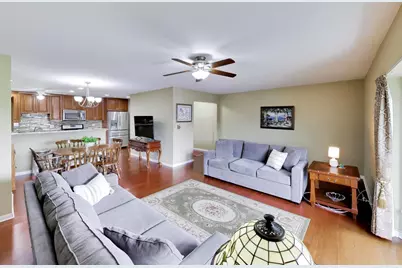 [Address not provided], Park Ridge, IL 60068 - Photo 8