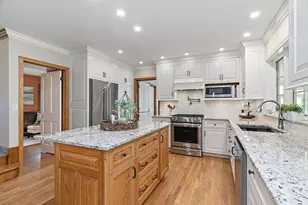 309 Three Oaks Rd, Cary, IL 60013 - Photo 16