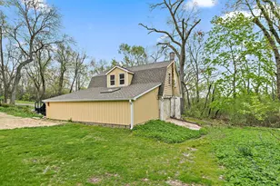309 Three Oaks Rd, Cary, IL 60013 - Photo 42