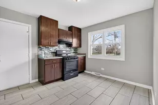1537 W 165th St, Markham, IL 60426 - Photo 6