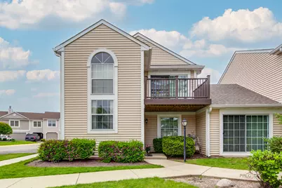 614 Le Parc Circle #22-2, Buffalo Grove, IL 60089 - Photo 1