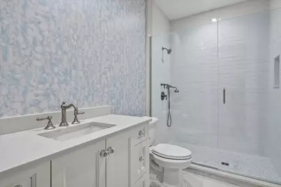 727 N McKinley Road #100, Lake Forest, IL 60045 - Photo 24
