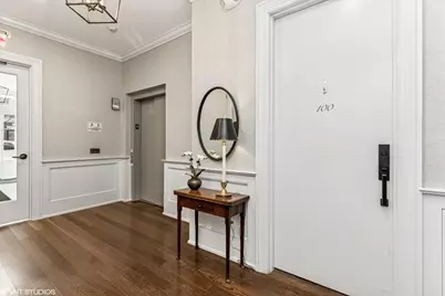 727 N McKinley Road #100, Lake Forest, IL 60045 - Photo 2