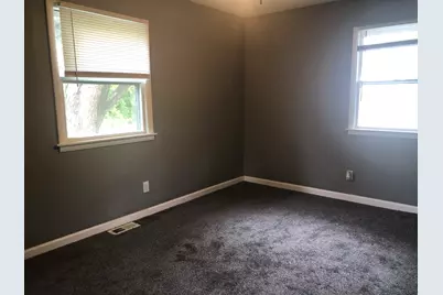 301 W Main Street, Colfax, IL 61728 - Photo 10