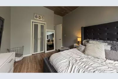 1069 W 14th Place #229, Chicago, IL 60608 - Photo 6