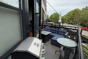 1069 W 14th Pl, Chicago, IL 60608 - Photo 12
