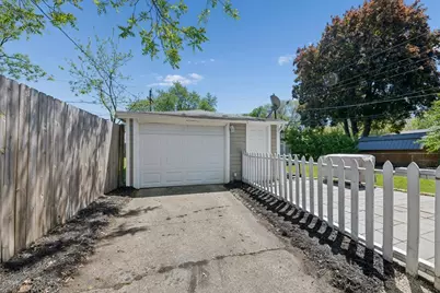 34 S Rosedale Avenue, Aurora, IL 60506 - Photo 18