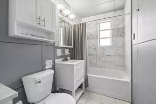 34 S Rosedale Ave, Aurora, IL 60506 - Photo 10