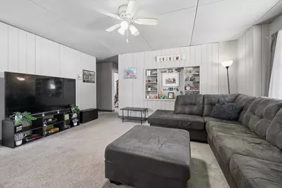 34 S Rosedale Avenue, Aurora, IL 60506 - Photo 4