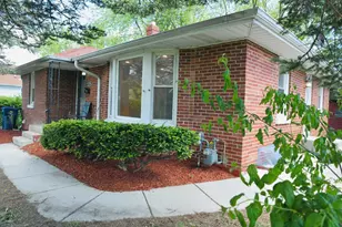 1325 Glenn Dr, North Chicago, IL 60064 - Photo 36