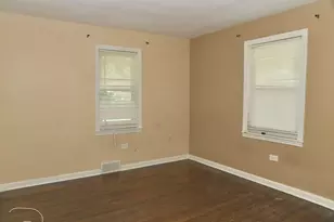1325 Glenn Dr, North Chicago, IL 60064 - Photo 8
