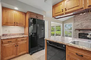 2032 Bentbrook Dr, Champaign, IL 61822 - Photo 26