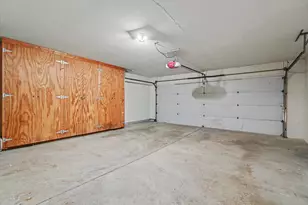 2032 Bentbrook Dr, Champaign, IL 61822 - Photo 40