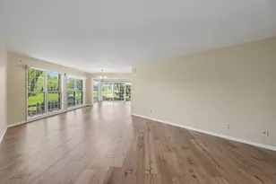 2032 Bentbrook Dr, Champaign, IL 61822 - Photo 8