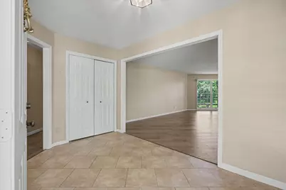 2032 Bentbrook Drive #2032, Champaign, IL 61822 - Photo 6