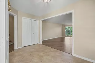 2032 Bentbrook Dr, Champaign, IL 61822 - Photo 6