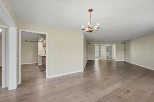 2032 Bentbrook Dr, Champaign, IL 61822 - Photo 12