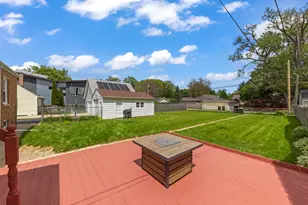 109 S Hudson St, Westmont, IL 60559 - Photo 20
