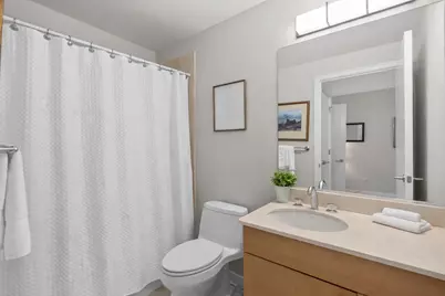 250 E Pearson Street #1007, Chicago, IL 60611 - Photo 14