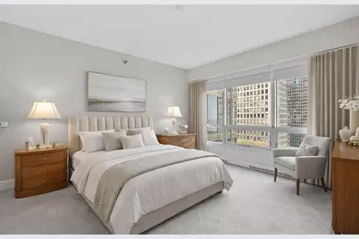 250 E Pearson Street #1007, Chicago, IL 60611 - Photo 8