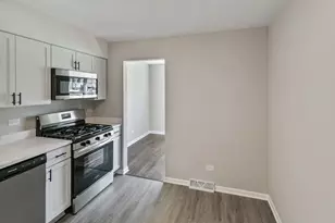 14129 S Hoxie Ave, Burnham, IL 60633 - Photo 10