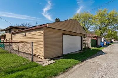 14129 S Hoxie Avenue, Burnham, IL 60633 - Photo 4