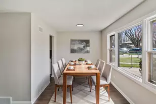 14129 S Hoxie Ave, Burnham, IL 60633 - Photo 6