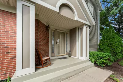 1903 N Evergreen Avenue, Arlington Heights, IL 60004 - Photo 2